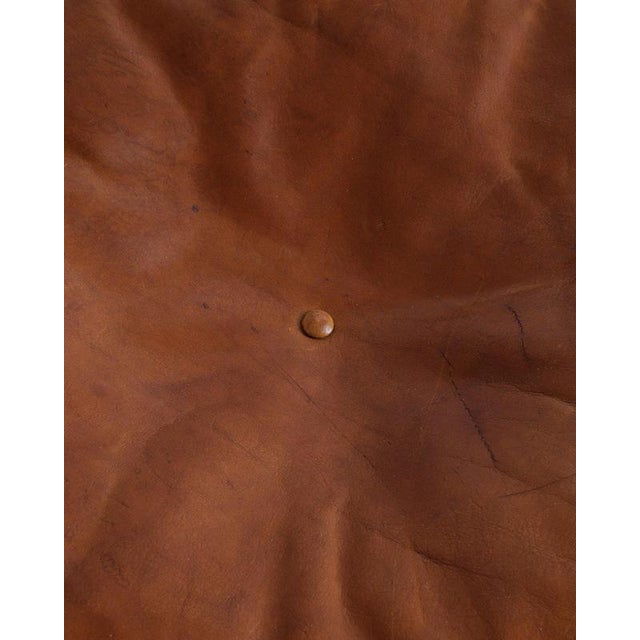 1960s Danish Mid-Century PK-33 Stools in Brown Original Leather by Poul Kjaerholm for E. Kold Christensen, 1960s, Set of 2 For Sale - Image 5 of 8