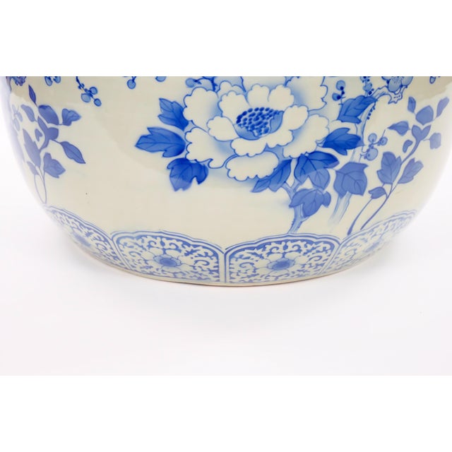 Late 20th Century Asian Blue and White Porcelain Planter / Fish Bowl, Late 20th Century For Sale - Image 5 of 9