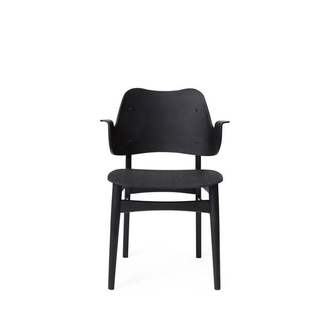 Gesture Lounge chair black by Warm Nordic Dimensions: D59 x W60 x H 73 cm Material: Black lacquered solid oak base, Veneer...