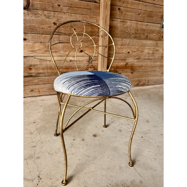 Vintage Coastal Regency Iron Nautilus Shell Back Vanity Stool For Sale - Image 9 of 9