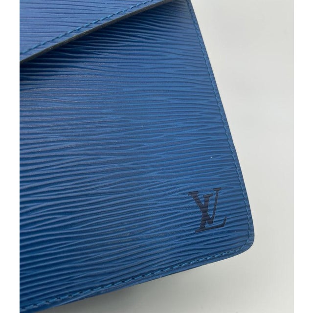 Blue Mid 20th Century Louis Vuitton Blue Epi Concorde Bag For Sale - Image 8 of 12