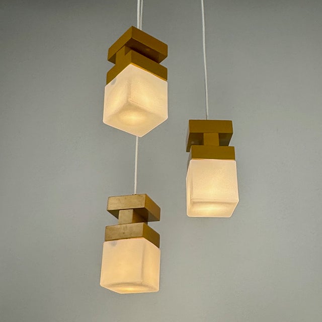Mid-Century Modern Mid-Century Modern Cascade Cube Pendant Lamp, Italy, 1970s For Sale - Image 3 of 11