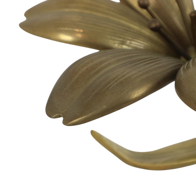 Mid-Century Modern Brass Lily Flower Sculpture Figurine Ashtray, 1960s For Sale - Image 11 of 18