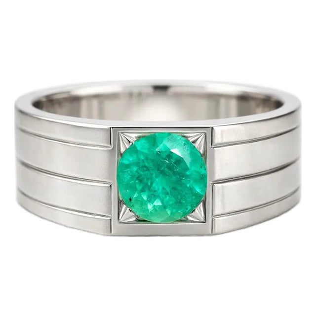 Emerald Solitaire Ring for Men Silver, Gold, Size 10 For Sale
