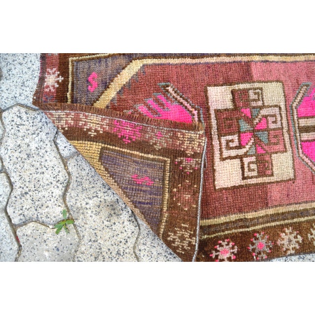 1960s Vintage Mid Century Brown & Pink Rug For Sale - Image 5 of 6