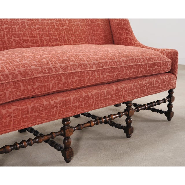 English William and Mary Baroque Style Camel Hump Back Settee For Sale - Image 9 of 18