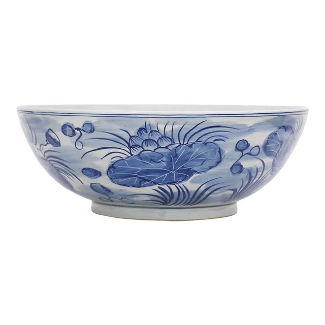 Chinese Blue and White Porcelain Bowl For Sale
