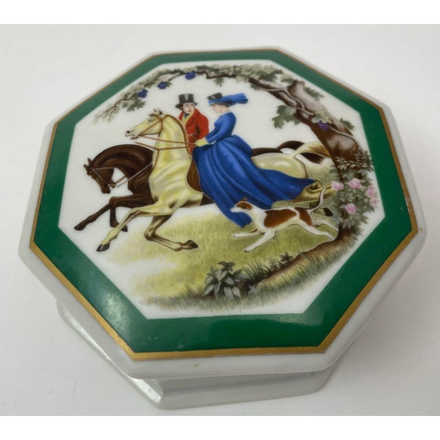 Vintage Southern Heirlooms Elizabeth Arden Trinket Box Porcelain Octagonal Shaped. Southern Heirlooms Trinket Box Made in...