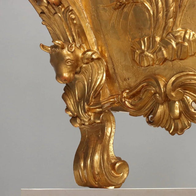 Italian Case in Carved Gilded Linden Wood For Sale - Image 12 of 16