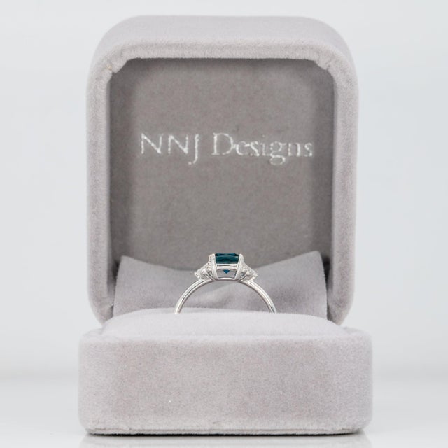 1ct Indicolite Tourmaline Ring With Earth-Mined Diamond Accents: Solid 14k Gold, Size 6.75 For Sale - Image 4 of 9