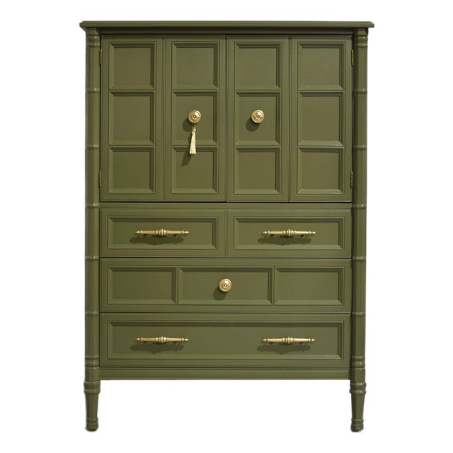 Mid Century Transitional 9 Drawer Highboy by Henredon in Green - Newly Painted For Sale