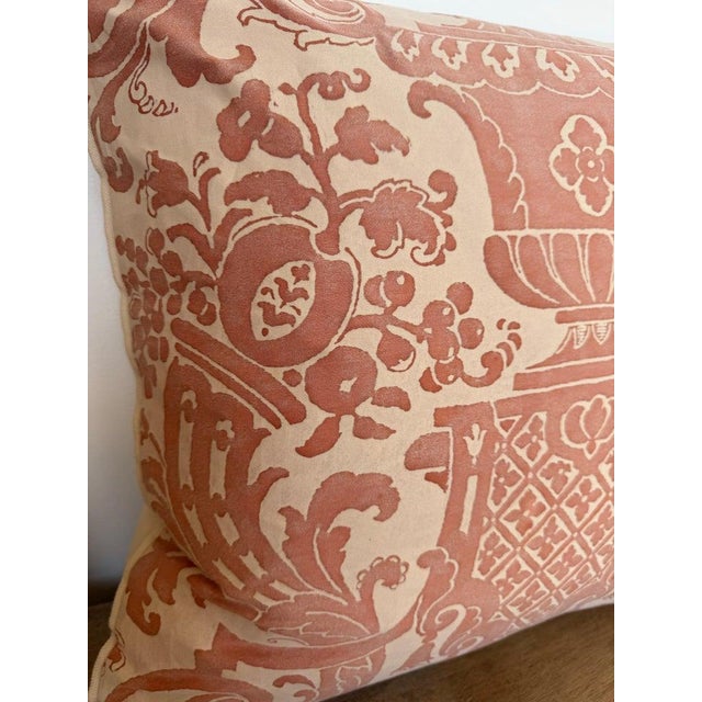 Baroque Pair of Fortuny “Carnavalet” Pillows With Custom Linen Backs For Sale - Image 3 of 8