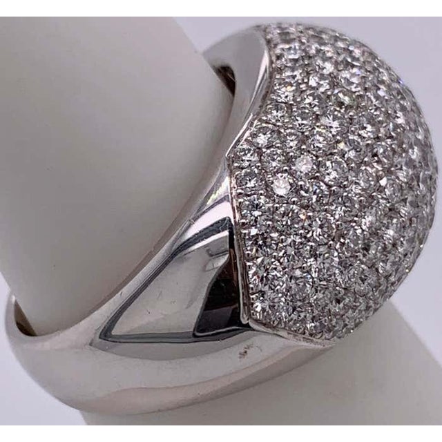 Unisex White Gold 18 Karat 10 Carat Diamond Cluster Ring 10.7 Grams For Sale In New York - Image 6 of 12