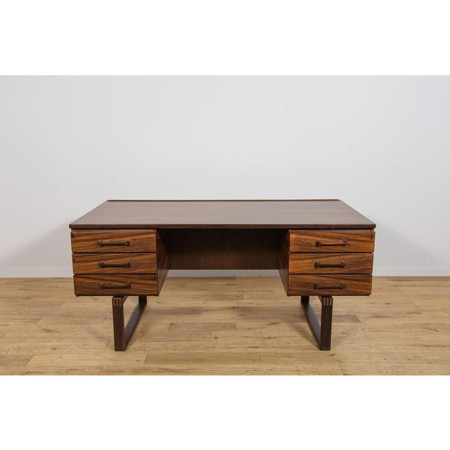 Mid-Century Modern Mid-Century Rosewood Freestanding Desk by Torben Valeur and Henning Jensen for Dyrlund, Denmark, 1960s For Sale - Image 3 of 18