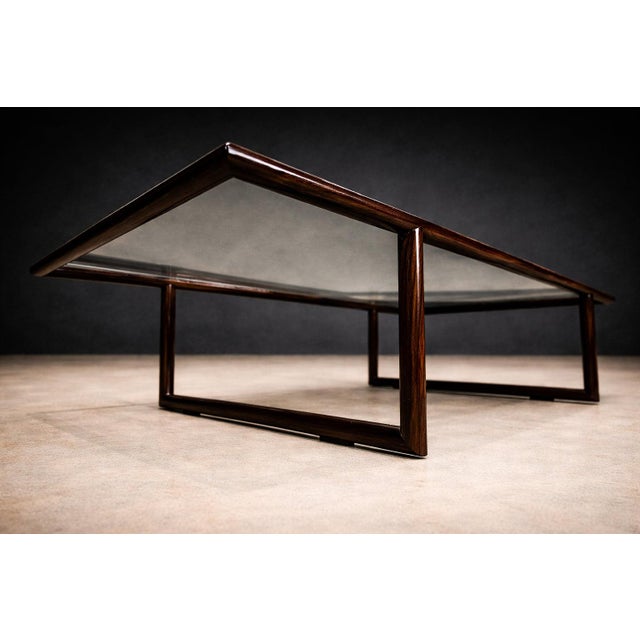 1960s Brazilian Modern Coffee Table in Rosewood & Glass, Joaquim Tenreiro, 1960s — Lot 750B For Sale - Image 5 of 15