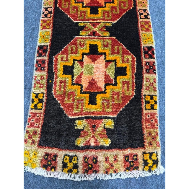 Contemporary Turkish Yastik Rug 1'6" x 3'2" For Sale - Image 3 of 5