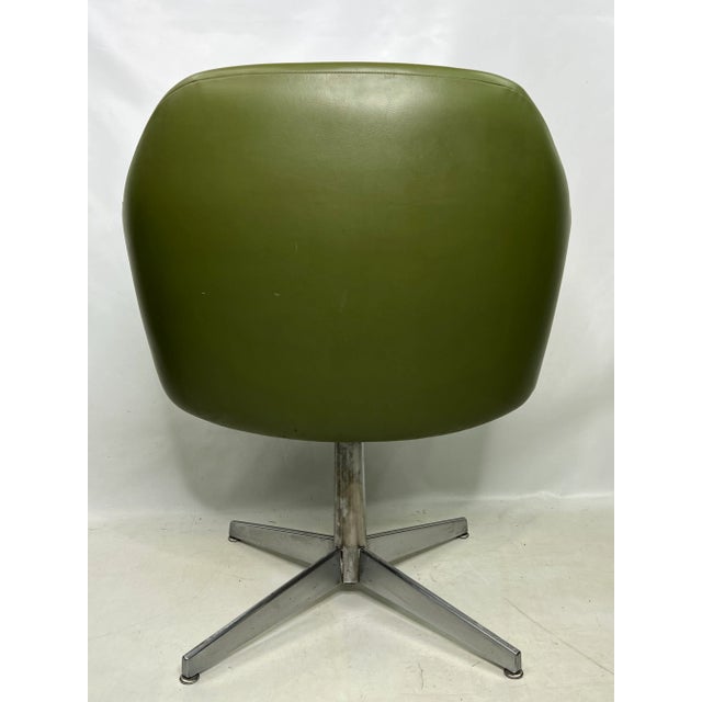 Mid-Century Modern Vintage 1970's Green Steelcase Armchair For Sale - Image 3 of 12