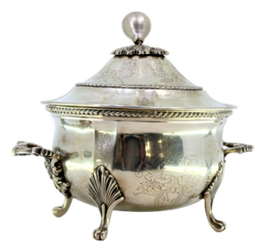 Silver Tureen with Engraved Plant Motifs, Frieze and Pear-Shaped Handle Lid