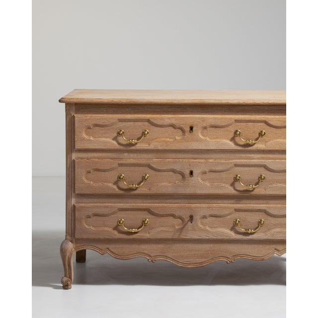 Louis XV Oak Chest of Drawers, Rococo Style, France, Circa 1970 For Sale In Greensboro - Image 6 of 16