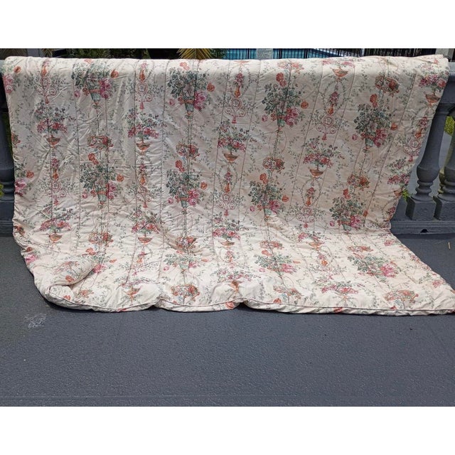 English Vintage Ralph Lauren Villandry Floral Urn King Comforter Cover Cotton Sateen 450 Tc 92” X 107” For Sale - Image 3 of 12