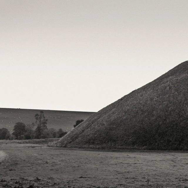 Guy Sargent, Silbury Hill, Photograph, Set of 2 For Sale - Image 4 of 6