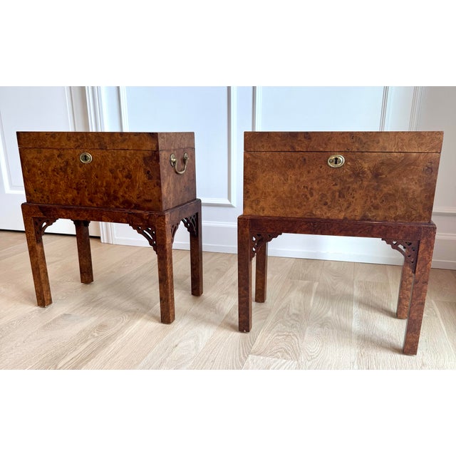 1990s Pair of English Campaign Style Burl Wood Chests on Stands – Anglo-Asian Influence, Chicago Merchandise Mart 1991 For Sale - Image 5 of 11