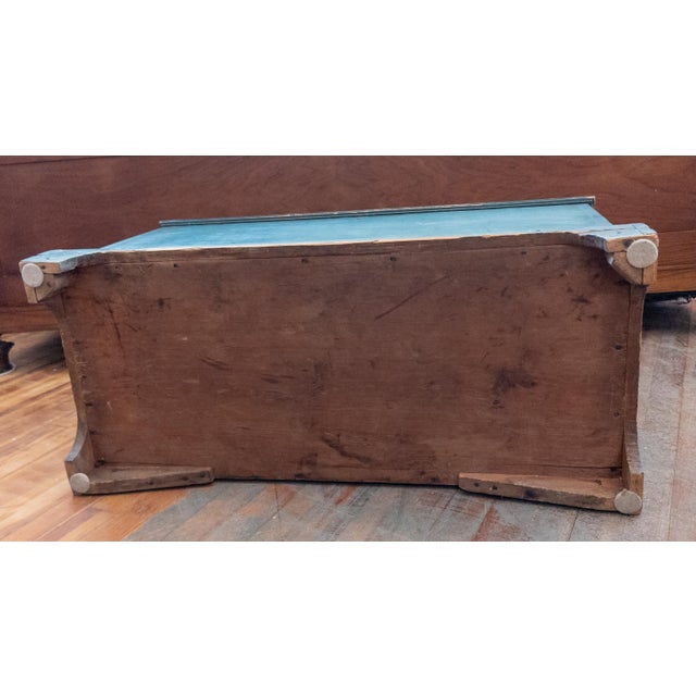 18th or 19th Century Blue Painted American Blanket Chest, New York or New England For Sale - Image 17 of 18