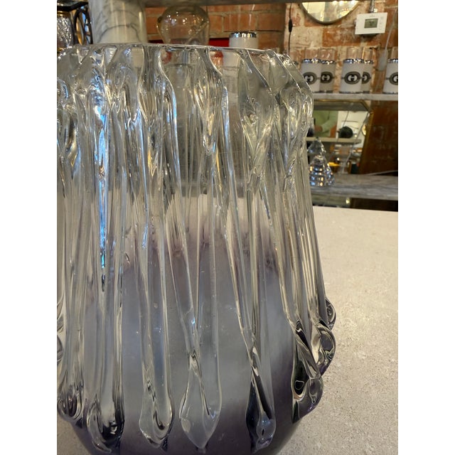 1970s Italian Murano Glass Vase With Vertical Ridges, 1970s For Sale - Image 5 of 7