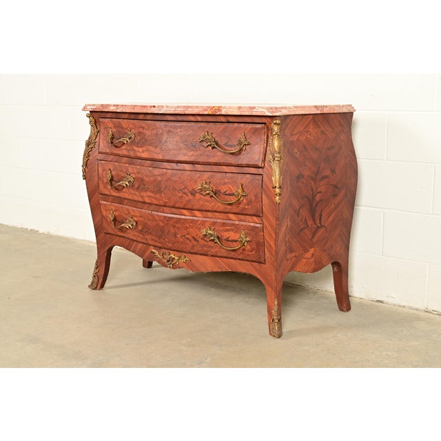 Paul Sormani Paul Sormani Style Antique French Provincial Louis XV Kingwood Inlaid Marquetry Marble Top Commode With Mounted Ormolu | Circa 1920s For Sale - Image 4 of 17