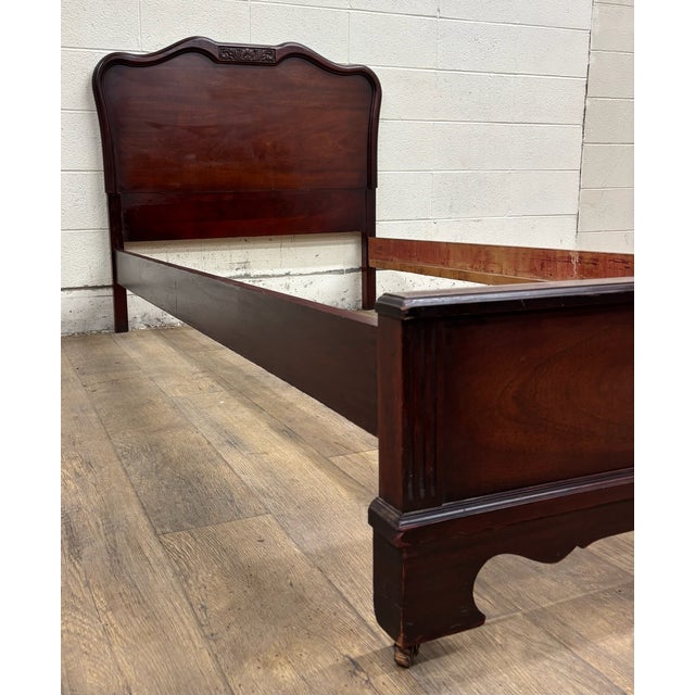 Huntley Furniture Co. Vintage Huntley Furniture Twin Size French Provincial Country French Style Bed For Sale - Image 4 of 13