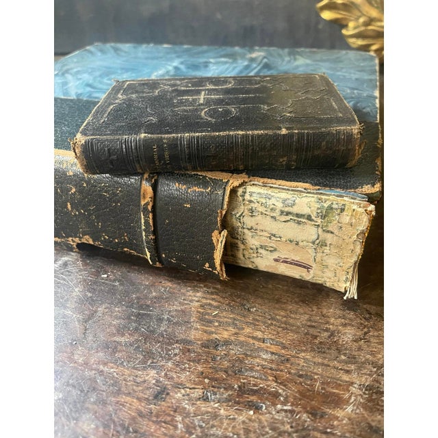 Antique Religious French 1869 Book Memorial Des Vierges Chretiennes For Sale In Chicago - Image 6 of 8