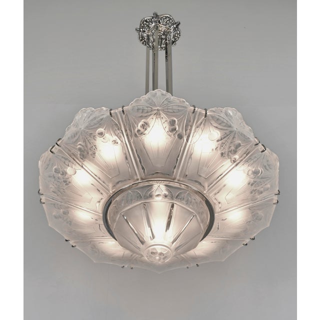Marius Sabino French 1930s 10-Panel Art Deco Chandelier Les Cérises For Sale - Image 9 of 13