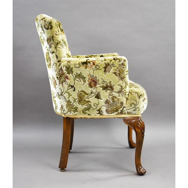Queen Anne Walnut Armchairs, 1920, Set of 4 For Sale - Image 4 of 10