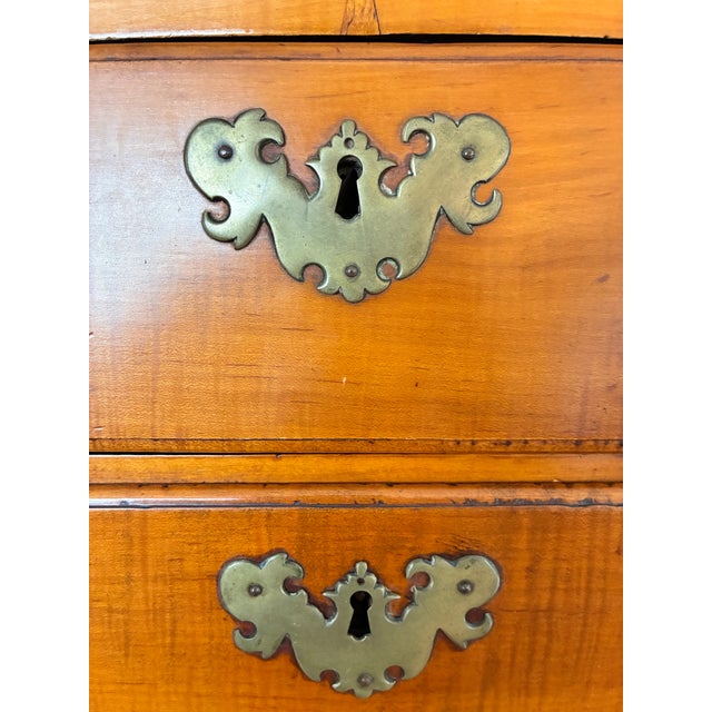 Original Antique 18th Century Massachusetts Maple Queen Anne Highboy For Sale - Image 9 of 12