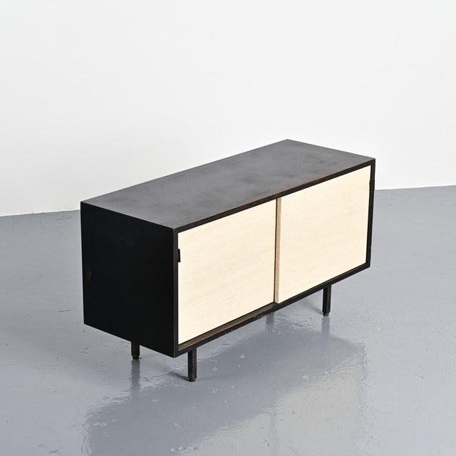 Credenza by Florence Knoll Bassett for Knoll Inc., 1960s For Sale - Image 4 of 15