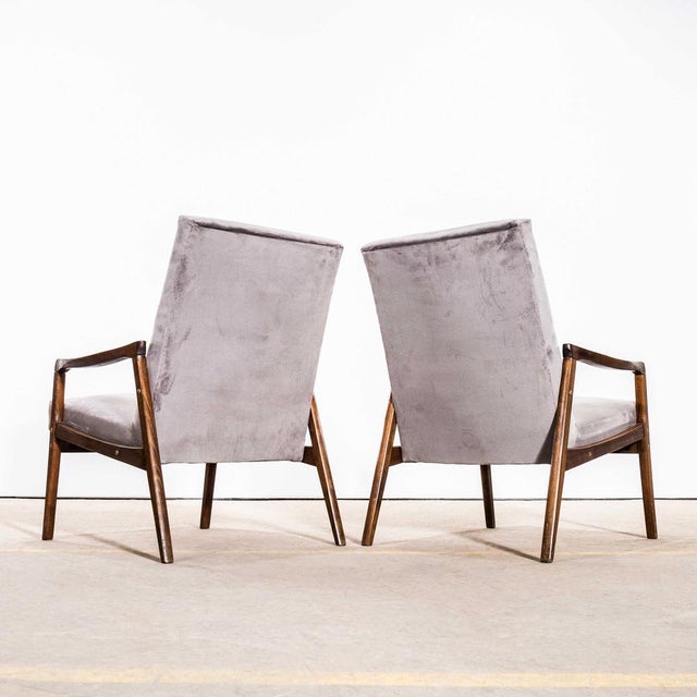 1950s Armchair in Grey Cotton Velvet by Jaroslav Šmídek, 1950s For Sale - Image 5 of 11