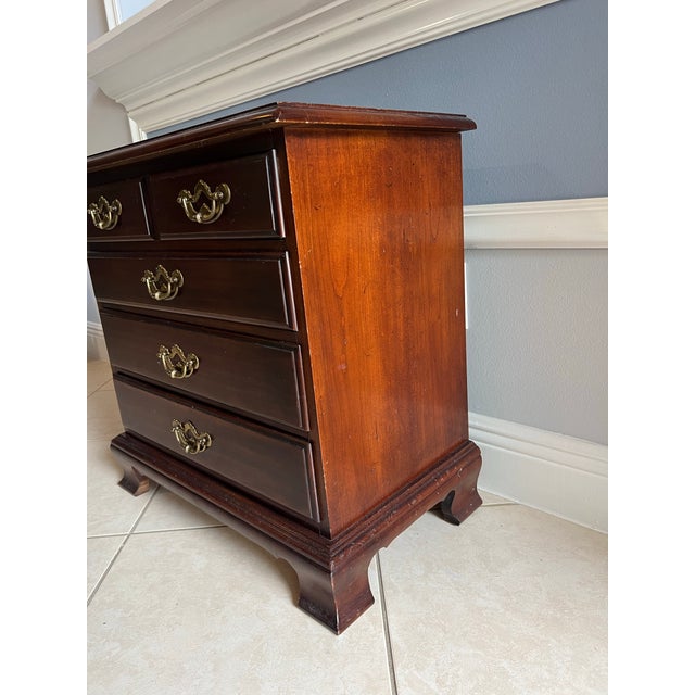 Mid 20th Century Vintage Thomasville 4 Drawers Nightstand /End Table For Sale - Image 5 of 9