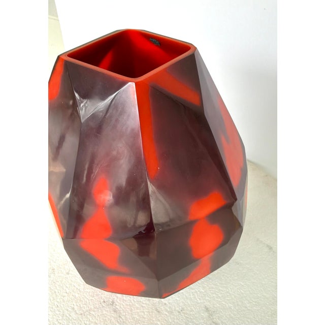 2020s Currey & Company Modern Faceted Geometric Akaka Vase For Sale - Image 5 of 5