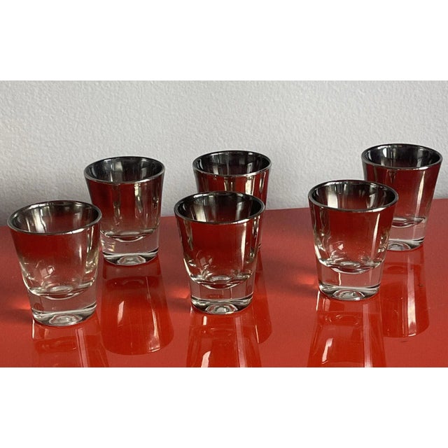 1960s Silver Fade Cocktail Bar Set Vitreon Queens Lusterware 14 Piece Caddy Set For Sale - Image 4 of 6