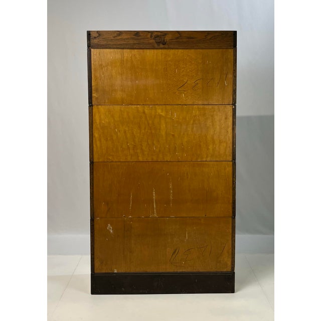 Early 20th Century Antique Gunn Furniture Co. Attributed 4-Stack Oak Barrister Bookcase With Original Wavy Glass For Sale - Image 5 of 10