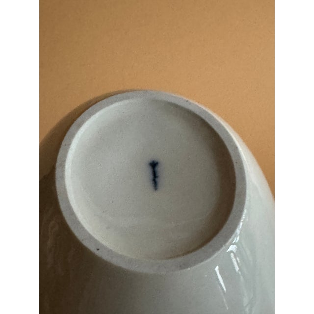 Mid-Century Modern Vintage White Vases by Trude Petri for KPM and Furstenberg Berlin, Germany, 1950s, Set of 3 For Sale - Image 3 of 13