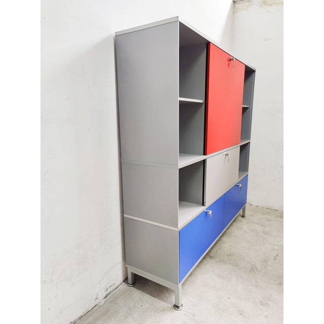 Fantoni Office Bookcase with Original Keys, 1980s For Sale - Image 6 of 8