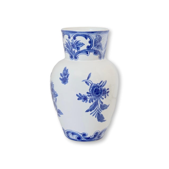Tiffany and Co. Tiffany & Co. Blue & White Delft Vase For Sale - Image 4 of 5