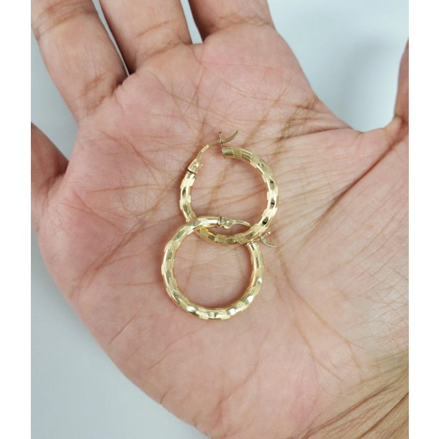 Ruby Diamond Halo Engagement Ring 1.25cttw 14k Yellow Gold, Size 4 For Sale - Image 10 of 10