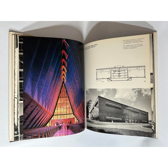 1970s Illustrated Small Quarto, Christopher Woodward's Skidmore, Owings & Merrill - 1 Book For Sale - Image 10 of 14