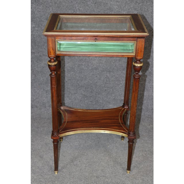 Petite Antique French Louis XVI Style Bronze Mounted Table Vitrine For Sale In Philadelphia - Image 6 of 14