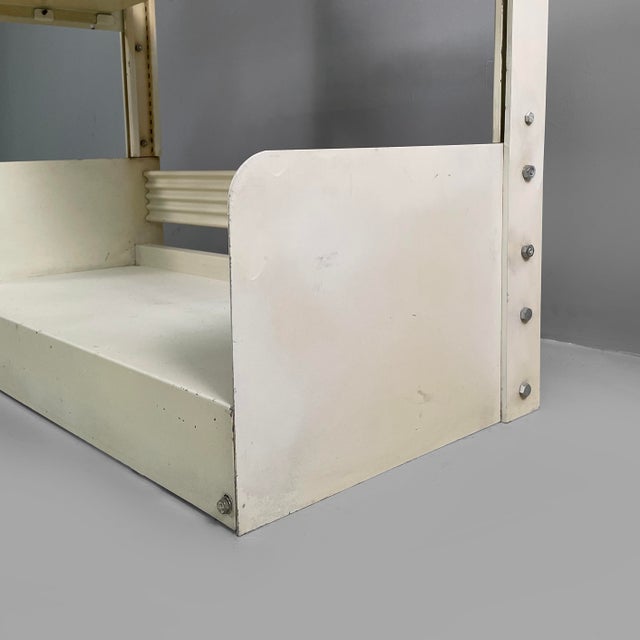 Italian Modern White Congresso Modular Bookcase attributed to Lips Vago, 1970s For Sale - Image 18 of 18