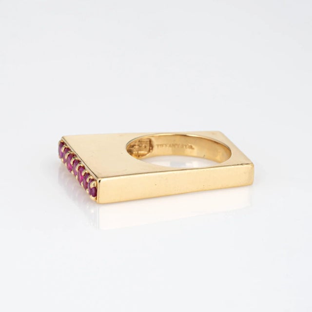 Tiffany and Co. Vintage Tiffany & Co Square Ruby & 18k Yellow Gold Ring Size 6 For Sale - Image 4 of 7