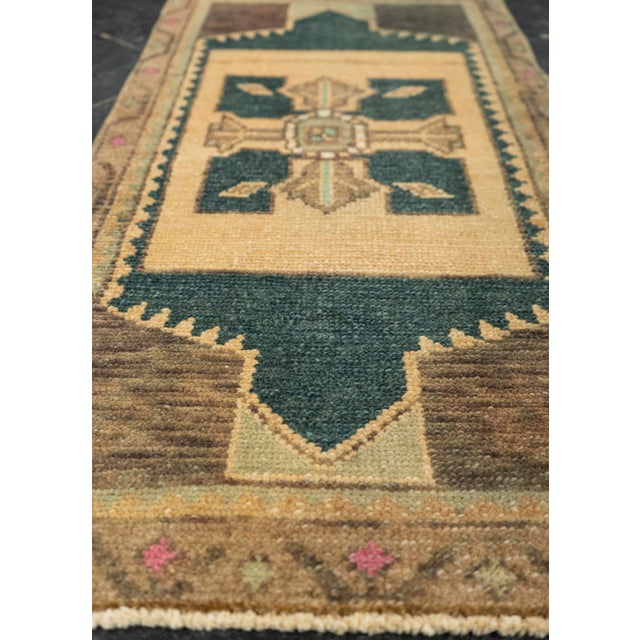Turkish Turkish Mini Rug Oriental Hand Knotted Vintage Rug 1'6" x 3' #21247 For Sale - Image 3 of 8