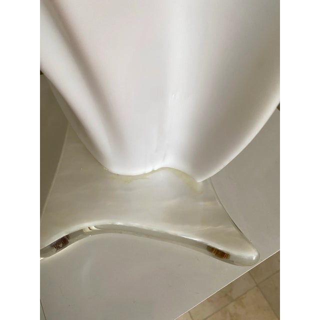 Pink 1980s Vintage Art Deco Rougier Style Shell Wing Table Lamp For Sale - Image 8 of 11